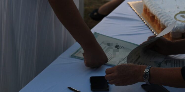 Celebran matrimonios colectivos en CEDES Victoria