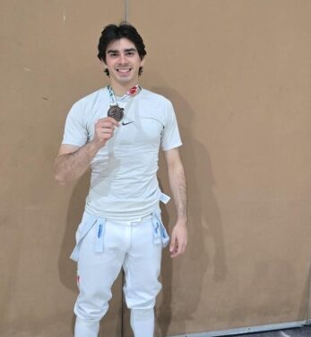 Destacan estudiantes de la UAT en Nacional de Esgrima