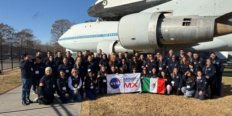 Proyectan docentes a Tamaulipas en conferencia mundial organizada por la NASA