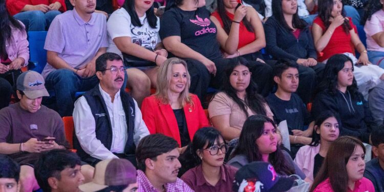 Estudiantes de la UAT disfrutan del tributo musical “Broken Heart Club”