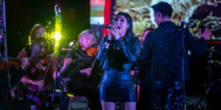 Estudiantes de la UAT disfrutan del tributo musical “Broken Heart Club”