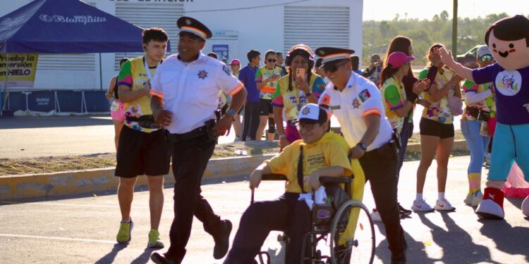 Guardia y Tránsito Estatal conviven con familias reynosenses en Carrera “Pequeños Héroes” 2026