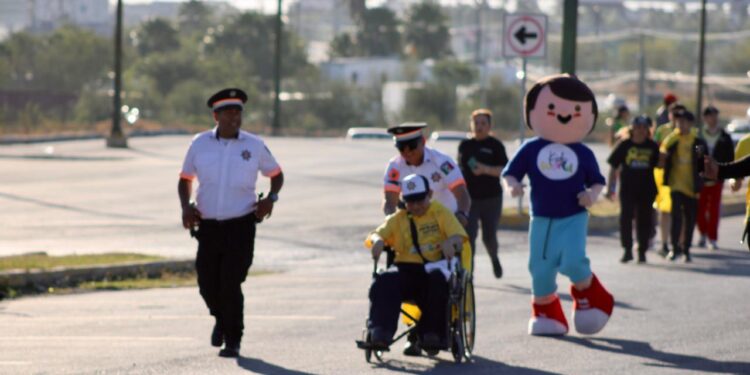Guardia y Tránsito Estatal conviven con familias reynosenses en Carrera “Pequeños Héroes” 2026