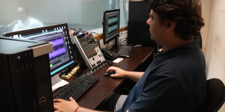 Festeja Radio UAT 34 años de ser la voz del quehacer universitario