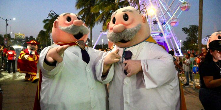 Entre juanchos, tiburones y ovnis, concluyó el Carnaval Tamaulipas