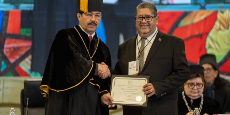 Reconoce la UAT a universitarios por su excelencia y humanismo