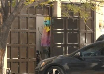 Atados en su propia casa: Criminales armados despojan de fortuna en joyería a pareja de Apodaca