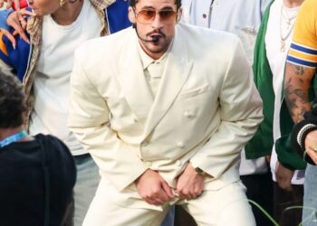 Bad Bunny en el Super Bowl 2026: Legislador exige investigación federal por «espectáculo indecente»