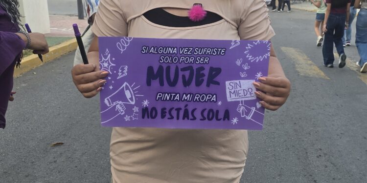 ​»Pinta mi ropa si sufriste»: El cuerpo como lienzo de la denuncia y la sanación