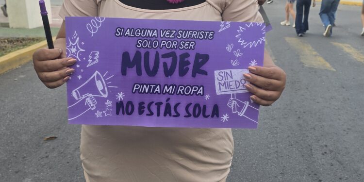 ​»Pinta mi ropa si sufriste»: El cuerpo como lienzo de la denuncia y la sanación
