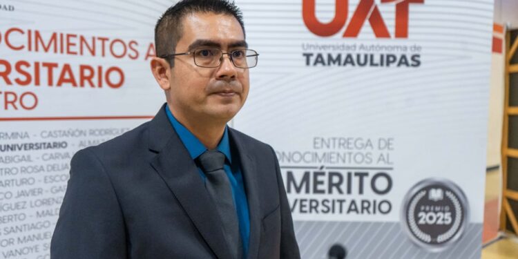 Reconoce la UAT el talento de sus jóvenes científicos