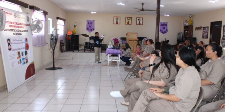 Conmemoran CEDES el 8M con actividades deportivas y culturales