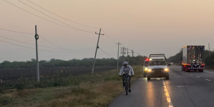 Acompaña Guardia Estatal rodada de César Vallejo rumbo a Ciudad Victoria