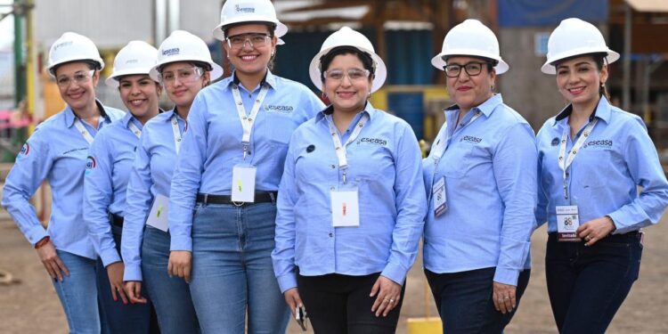 Acompaña Américo Villarreal a Claudia Sheinbaum en conmemoración de la Expropiación Petrolera