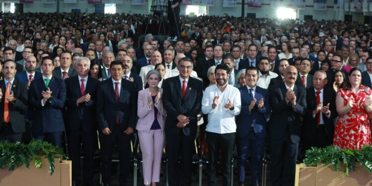 En su Cuarto Informe, el gobernador Américo Villarreal exhortó a evitar la reacción de aquellos que pretenden, desde las noticias falsas, abrir de nuevo el espacio a las oligarquías