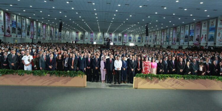 En su Cuarto Informe, el gobernador Américo Villarreal exhortó a evitar la reacción de aquellos que pretenden, desde las noticias falsas, abrir de nuevo el espacio a las oligarquías