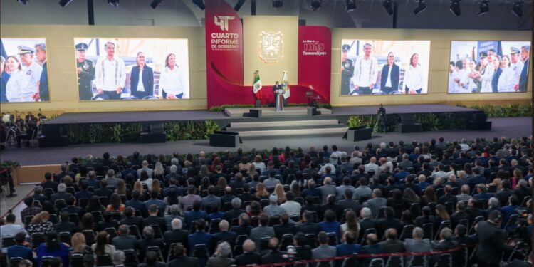 En su Cuarto Informe, el gobernador Américo Villarreal exhortó a evitar la reacción de aquellos que pretenden, desde las noticias falsas, abrir de nuevo el espacio a las oligarquías