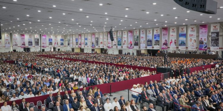 En su Cuarto Informe, el gobernador Américo Villarreal exhortó a evitar la reacción de aquellos que pretenden, desde las noticias falsas, abrir de nuevo el espacio a las oligarquías