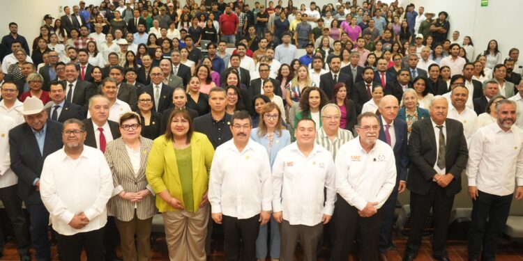 Rinde protesta director electo de la Facultad de Veterinaria de la UAT