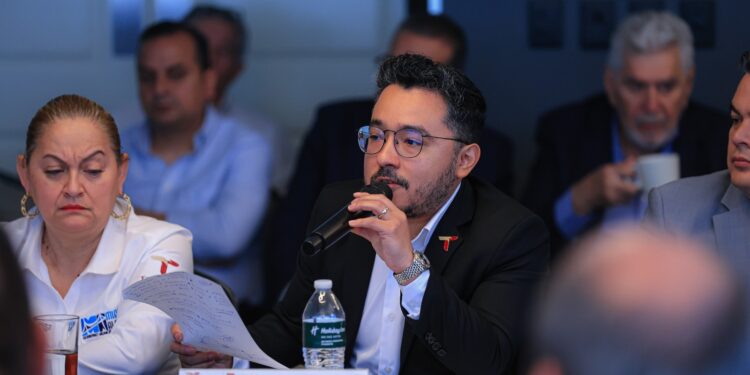 Fortalece Tamaulipas la conformación de clúster con la industria del norte