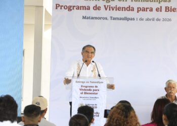 En enlace a la mañanera, presidenta Sheinbaum y Américo entregan viviendas a familias de pescadores en Tamaulipas