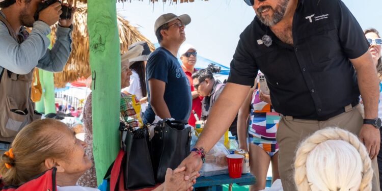 Turistas de CDMX y Nuevo León desbordan playas tamaulipecas