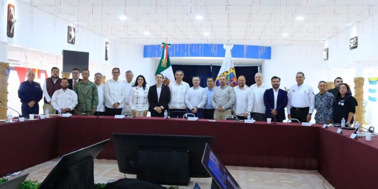 Supervisa Américo Villarreal proyectos productivos y deportivos en el sur de Tamaulipas
