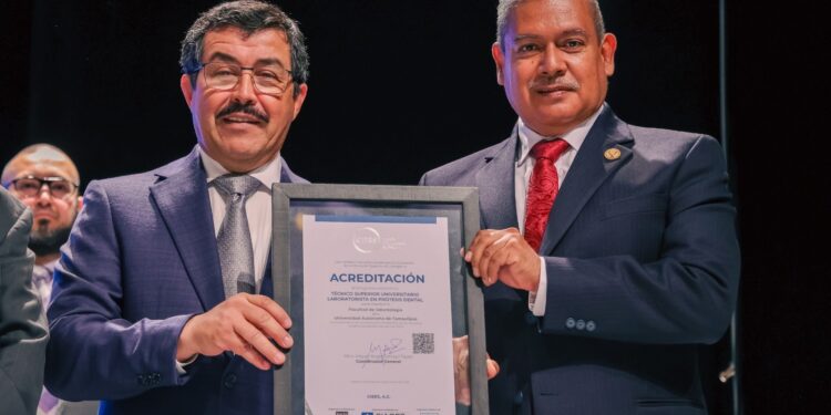 Hito histórico. La UAT alcanza el 100% de excelencia académica: Rector Dámaso Anaya