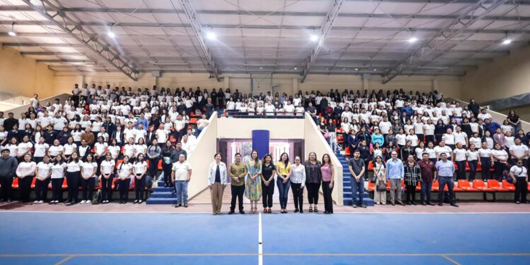 Impulsa el INJUVE la salud menstrual en instituciones educativas de la entidad