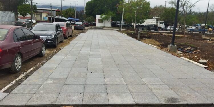Trabaja Gobierno de Tamaulipas en transformación de la plaza “Héroes de la Independencia” en Ciudad Victoria