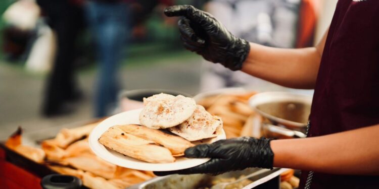 Inicia instalación de señalética en Corredor Gastronómico Interejidal: Sectur