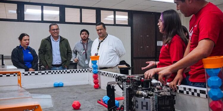 Destaca UT Matamoros con participación en campeonato mundial de robótica en Estados Unidos