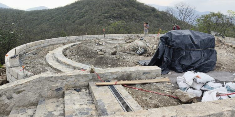 Avanza construcción de asta bandera monumental en Ciudad Victoria