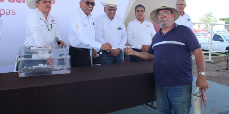 Dan impulso a la ganadería con sementales de alto valor genético