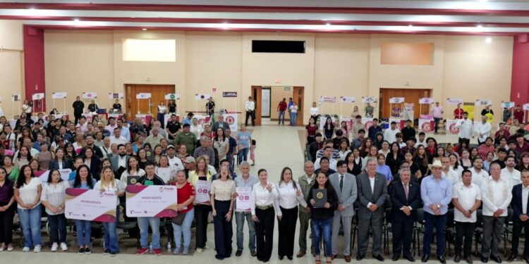 Entregan en Nuevo Laredo distintivos “Hecho en Tamaulipas”, “Hecho en México” y créditos del Fondo Tamaulipas