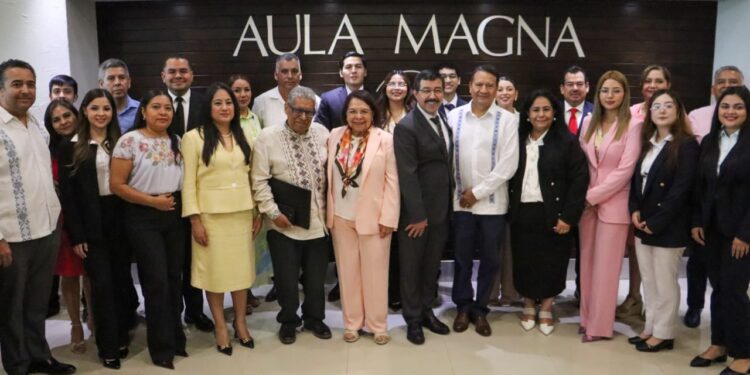 Estudiantes de derecho de la UAT se incorporan al Poder Judicial Federal para avanzar en su formación profesional