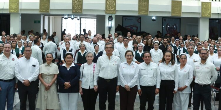 Reconoce Américo a enfermeras y enfermeros como “la máxima expresión del humanismo”