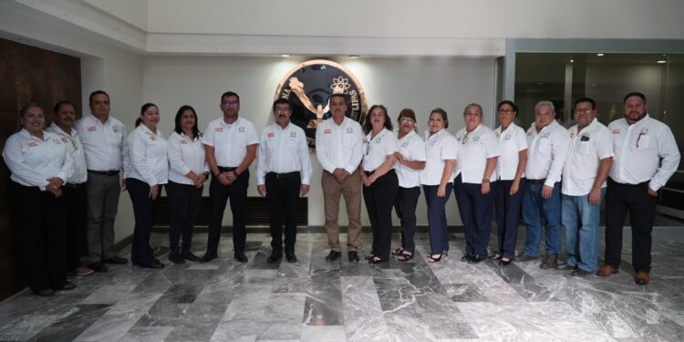 La UAT y el SUTUAT firman convenio de revisión salarial 2026