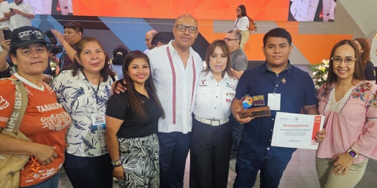 Destaca estudiante del ITACE al obtener el tercer lugar nacional en el Festival Académico 2026