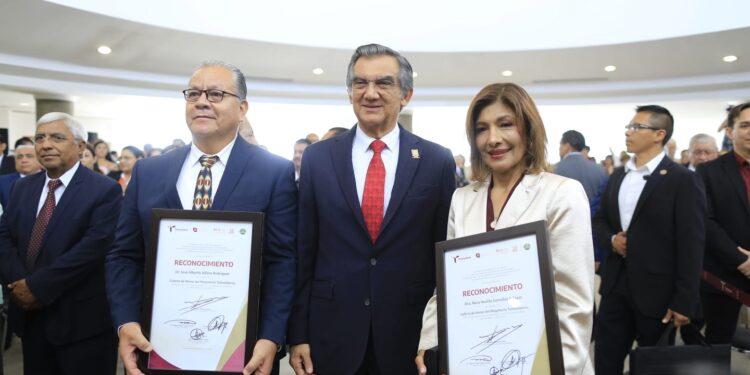 Las y los maestros son el corazón de la transformación: Américo Villarreal