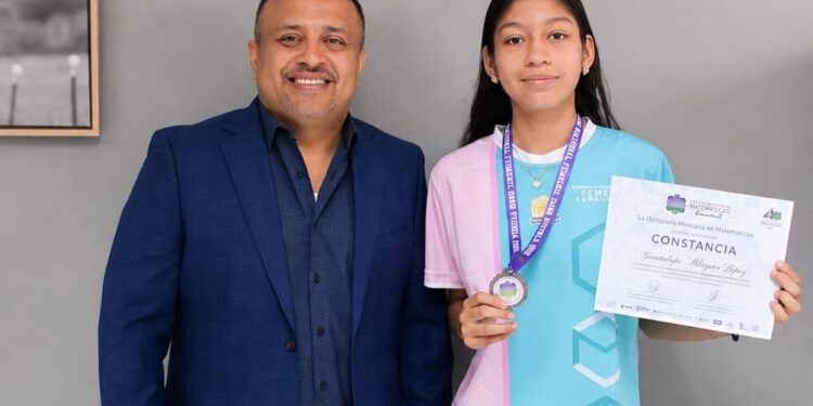 Destaca alumna de la UAT entre las jóvenes con mayor talento matemático en México