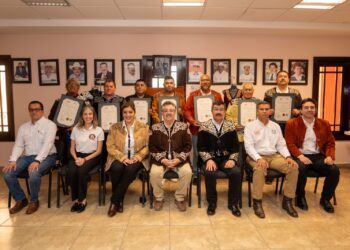 Entrega la UAT certificaciones a productores de la Cuera Tamaulipeca