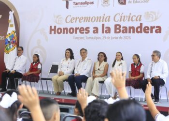 Trabajamos para que haya mejores escuelas y más oportunidades para todas y todos: Américo
