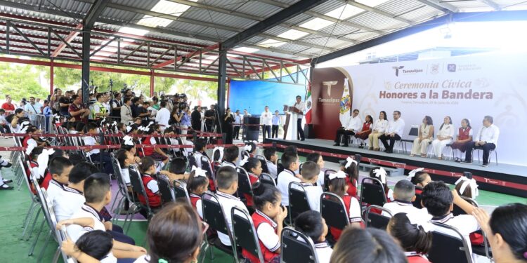 Trabajamos para que haya mejores escuelas y más oportunidades para todas y todos: Américo