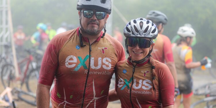 Participa SEDENER en rodada ciclista por el Día Mundial del Viento