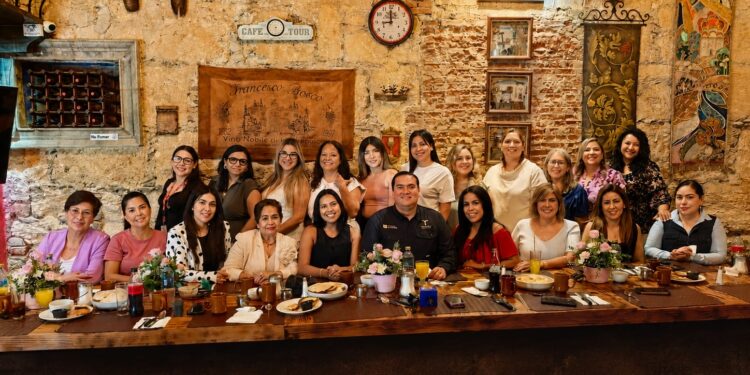 Mujeres lideran el sector educativo en Tamaulipas con equidad salarial