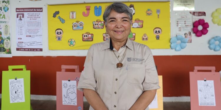Adolescentes en conflicto con la Ley Penal elaboran y donan mobiliario de creación artística a Jardín de Niños de Güémez