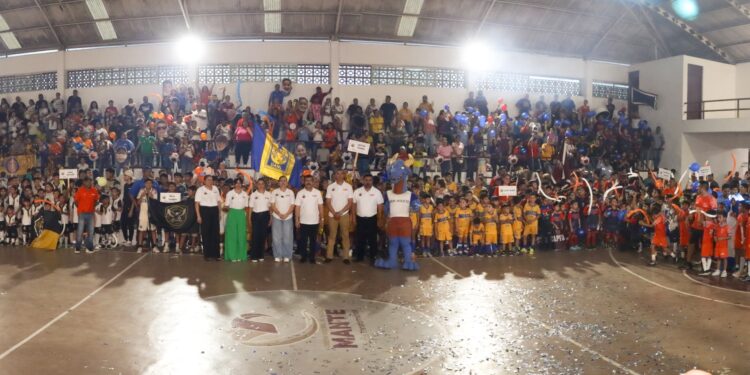 Inaugura Dámaso Anaya encuentros deportivos en El Mante