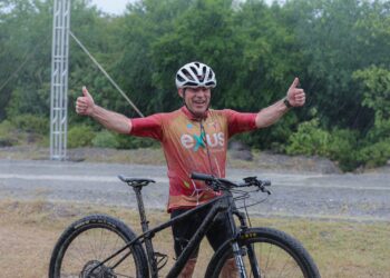 Participa SEDENER en rodada ciclista por el Día Mundial del Viento