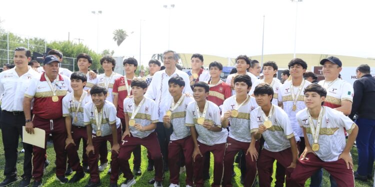 Reconoce Américo a las y los atletas tamaulipecos ganadores en la Olimpiada Nacional e impulsa infraestructura deportiva